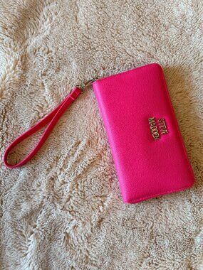 Steve Madden Pink Flash Zip Wallet